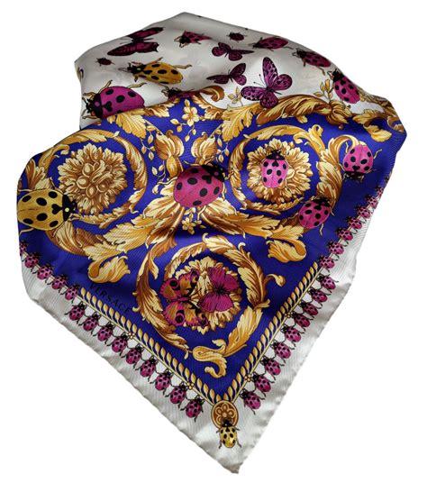 versace satek